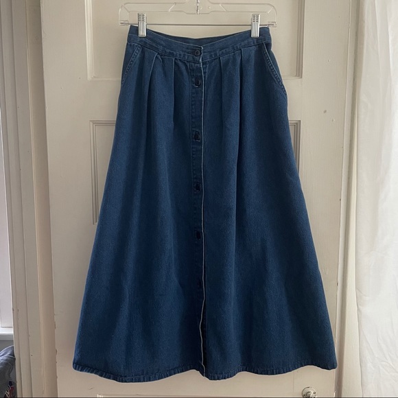 Wrangler Dresses & Skirts - Vintage Wrangler Button-Front Midi Skirt